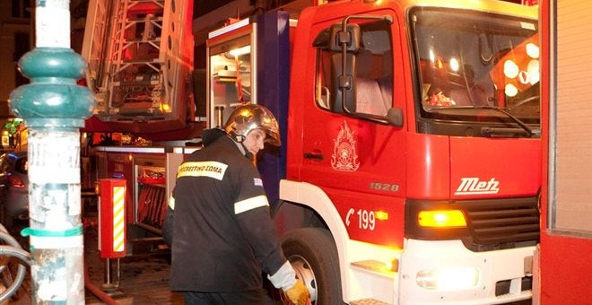 Βόμβα στο βενζινάδικο στην Ανάβυσσο -Η έκρηξη προκάλεσε φωτιά